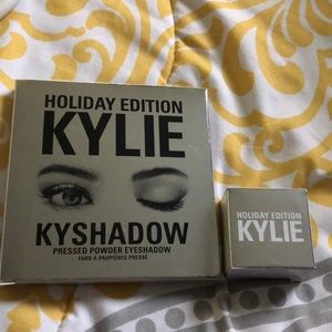 ✨Kylie Jenner Holiday Edition Kyshadow✨